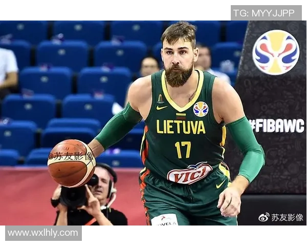 南京篮球队在世界杯中的速度表现分析与点评