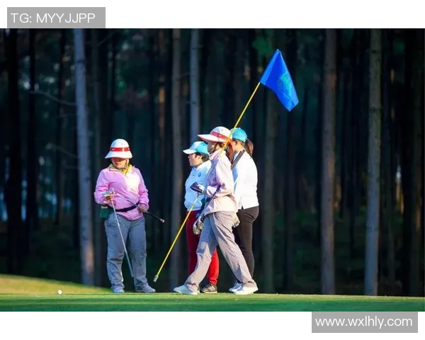 瓦片头型足球明星的传奇故事与球场风采探秘 瓦片头型足球明星的传奇故事与球场风采探秘