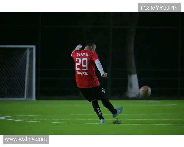 谁是最败家足球明星揭秘他们的奢华生活与疯狂消费行为 谁是最败家足球明星揭秘他们的奢华生活与疯狂消费行为